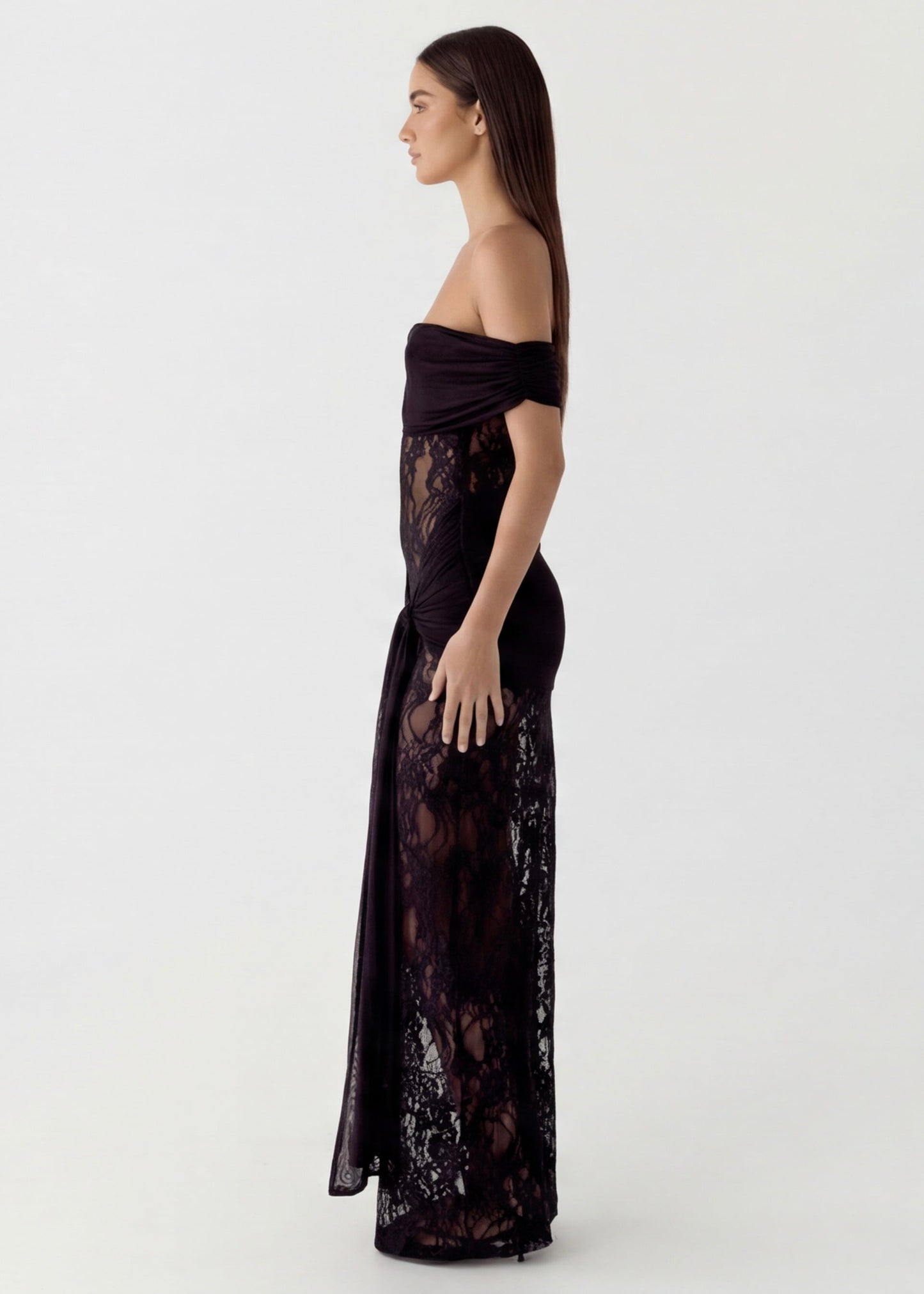 Elara | Veil Cut Maxi